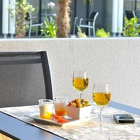 Hotel Eden Park Pau Est, Avec Piscine 3*