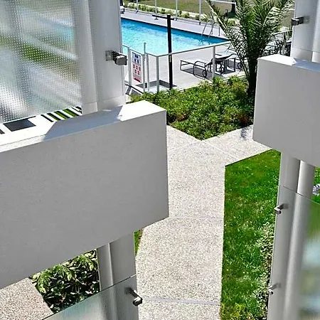 Eden Park Pau Est, Avec Piscine 酒店 比赞诺