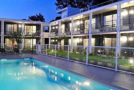 酒店 Eden Park Pau Est, Avec Piscine 比赞诺