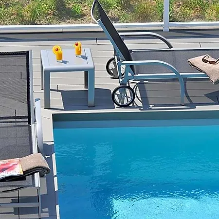 Eden Park Pau Est, Avec Piscine 3* 比赞诺