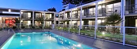 Eden Park Pau Est, Avec Piscine 3* 比赞诺